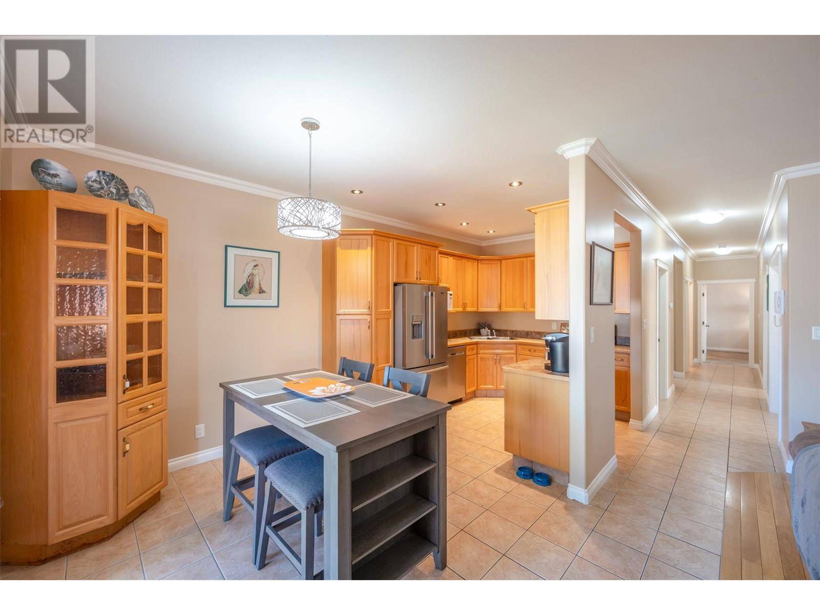 Penticton, BC V2A5W9,144 Power ST #103