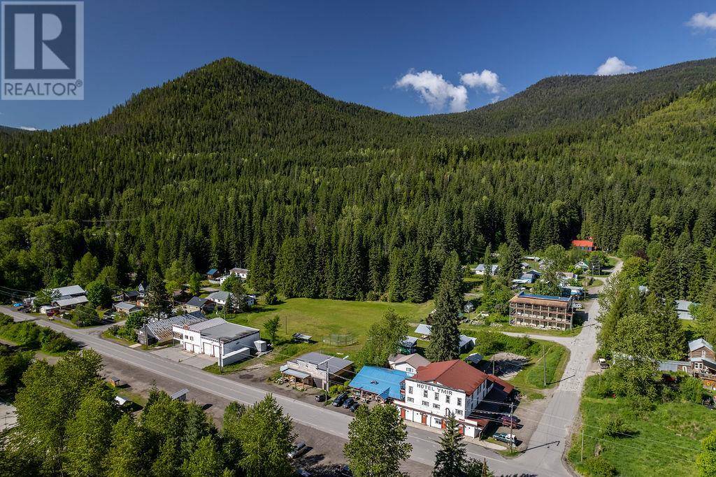 Ymir, BC V0G2K0,7114 1ST Avenue