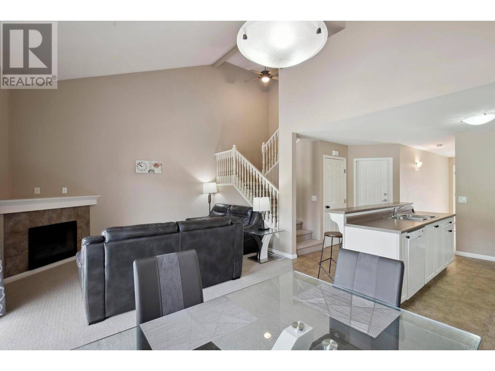Kelowna, BC V1V2T5,2131 Scenic RD #8