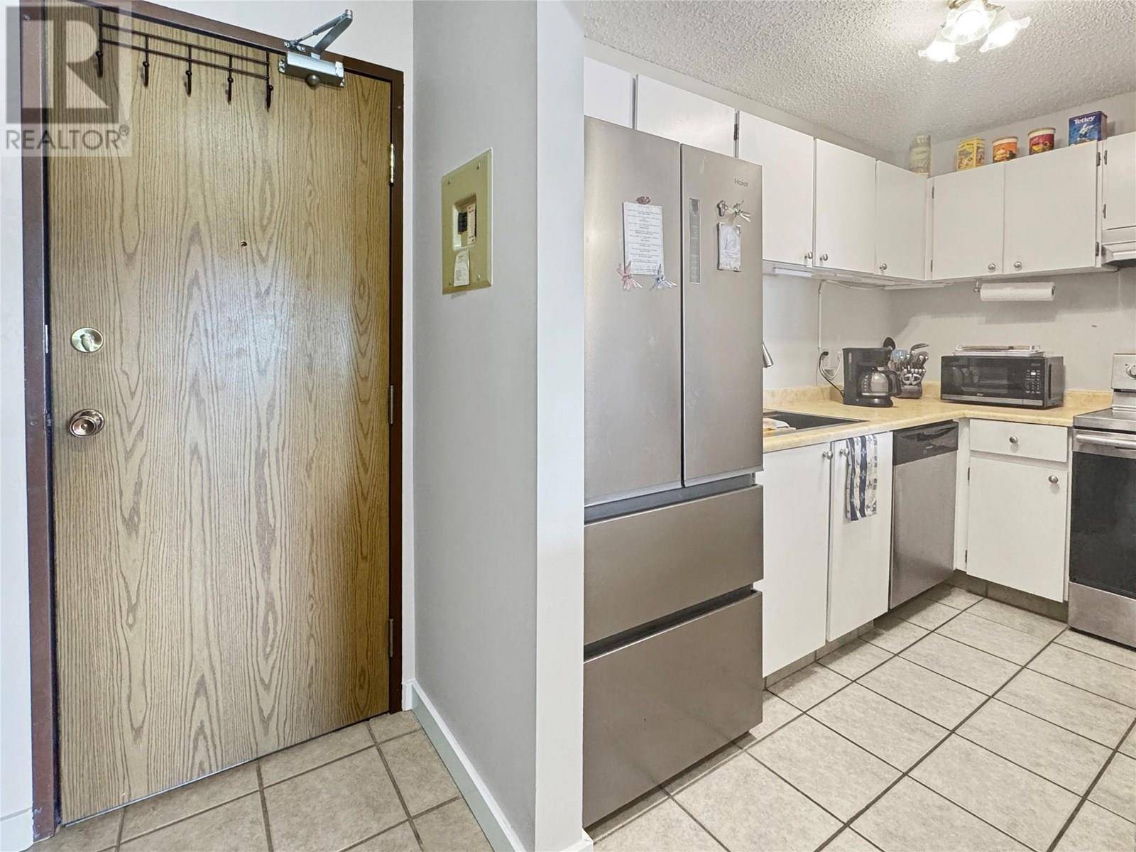 Cranbrook, BC V1C5T5,2321 12TH  N ST #206B