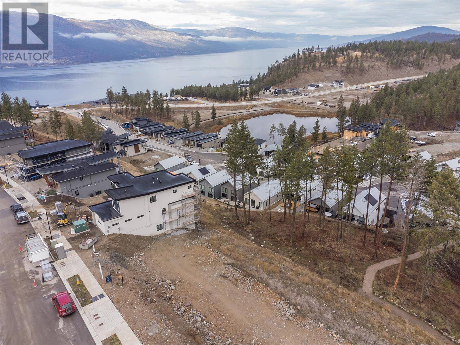 Kelowna, BC V1V0C6,3165 Hilltown Drive