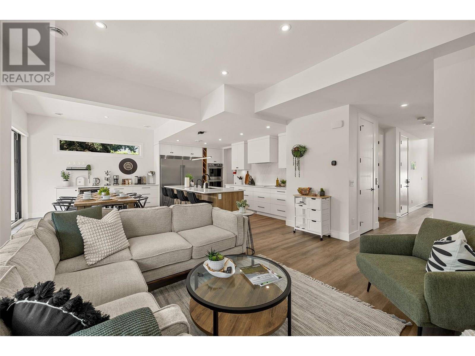 Penticton, BC V2A1E1,720 Churchill Avenue