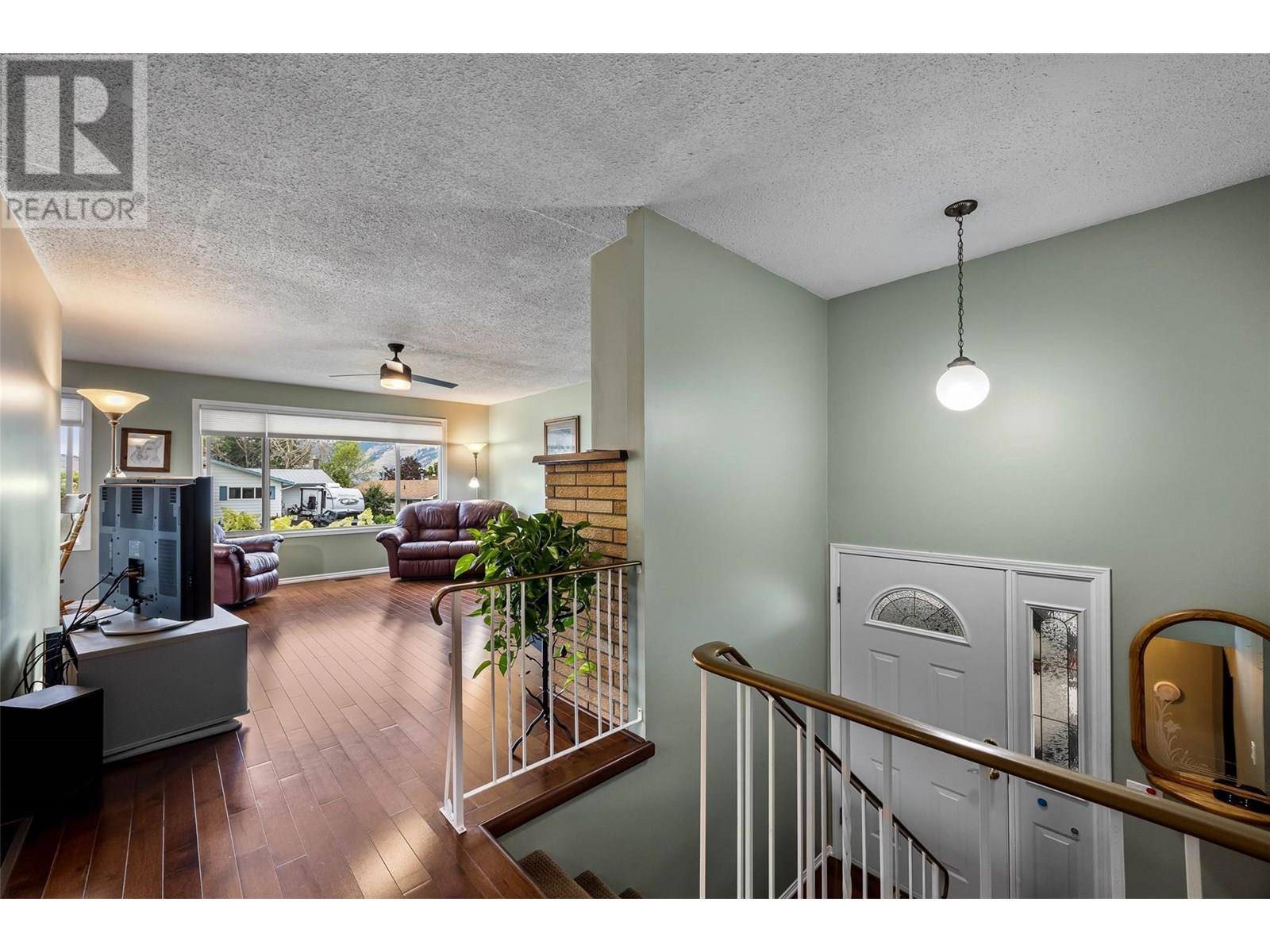 Kamloops, BC V2B7R3,1591 Southview Terrace