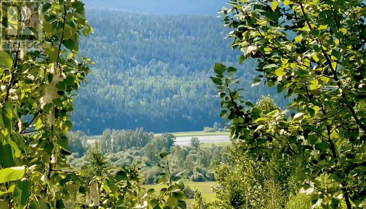 Golden, BC V0A1H0,542 DAY Road