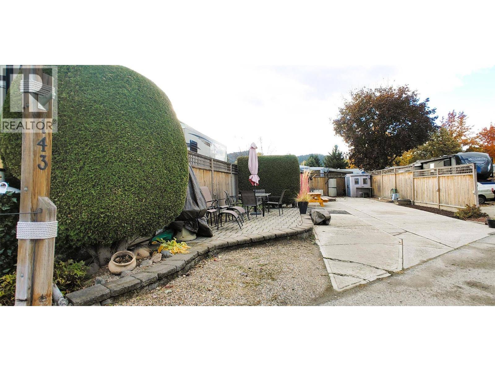 Kelowna, BC V4V1P4,415 Commonwealth RD #143