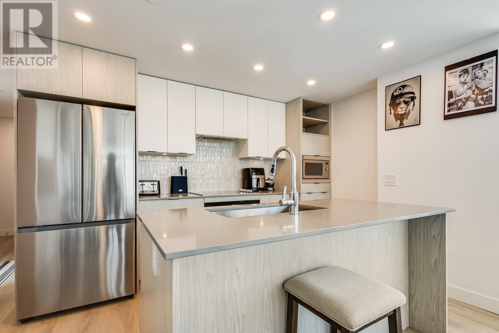 Kelowna, BC V1Y0M6,1488 Bertram ST #2502