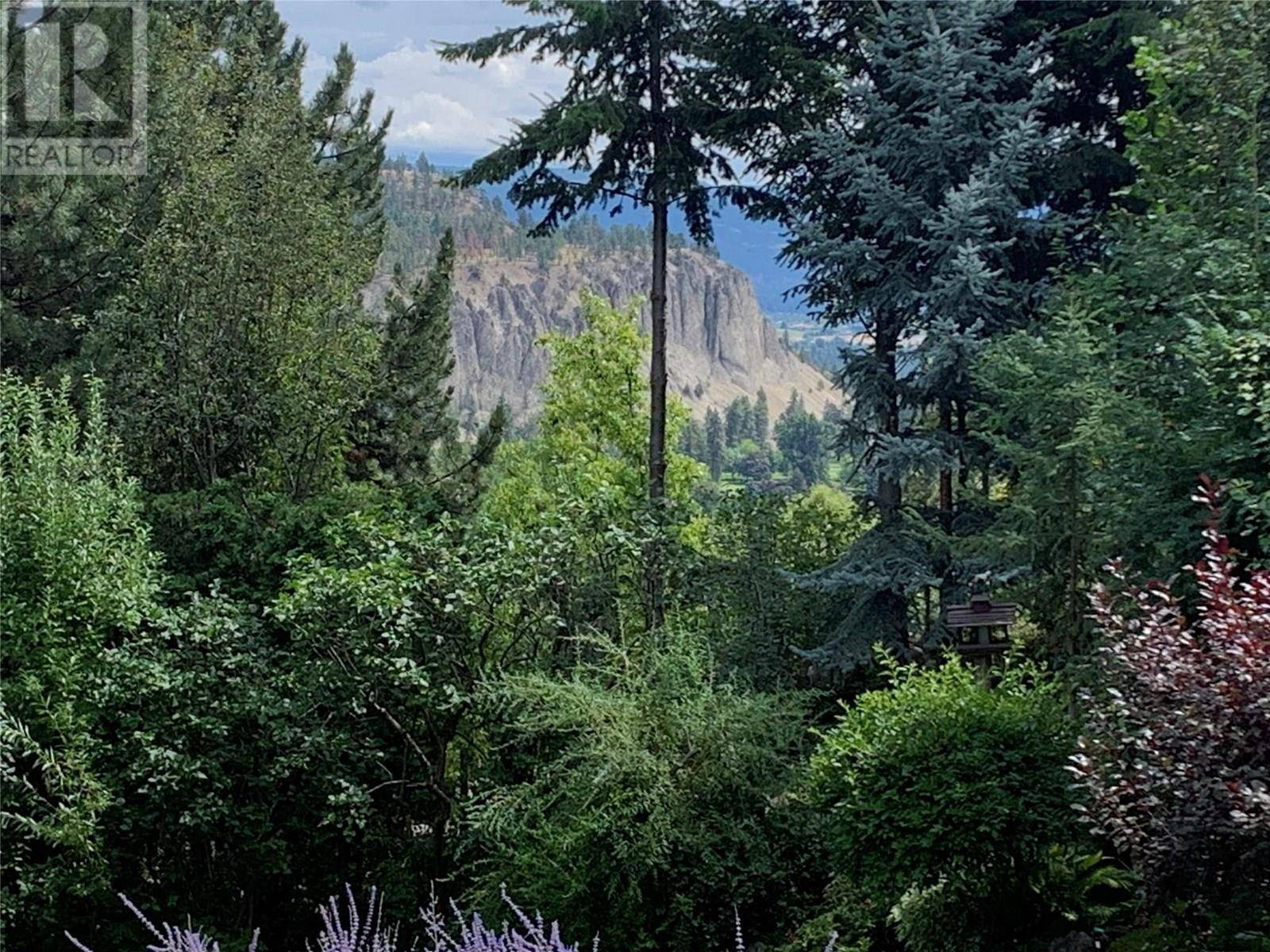 Kelowna, BC V1V1C6,13 Alameda Court