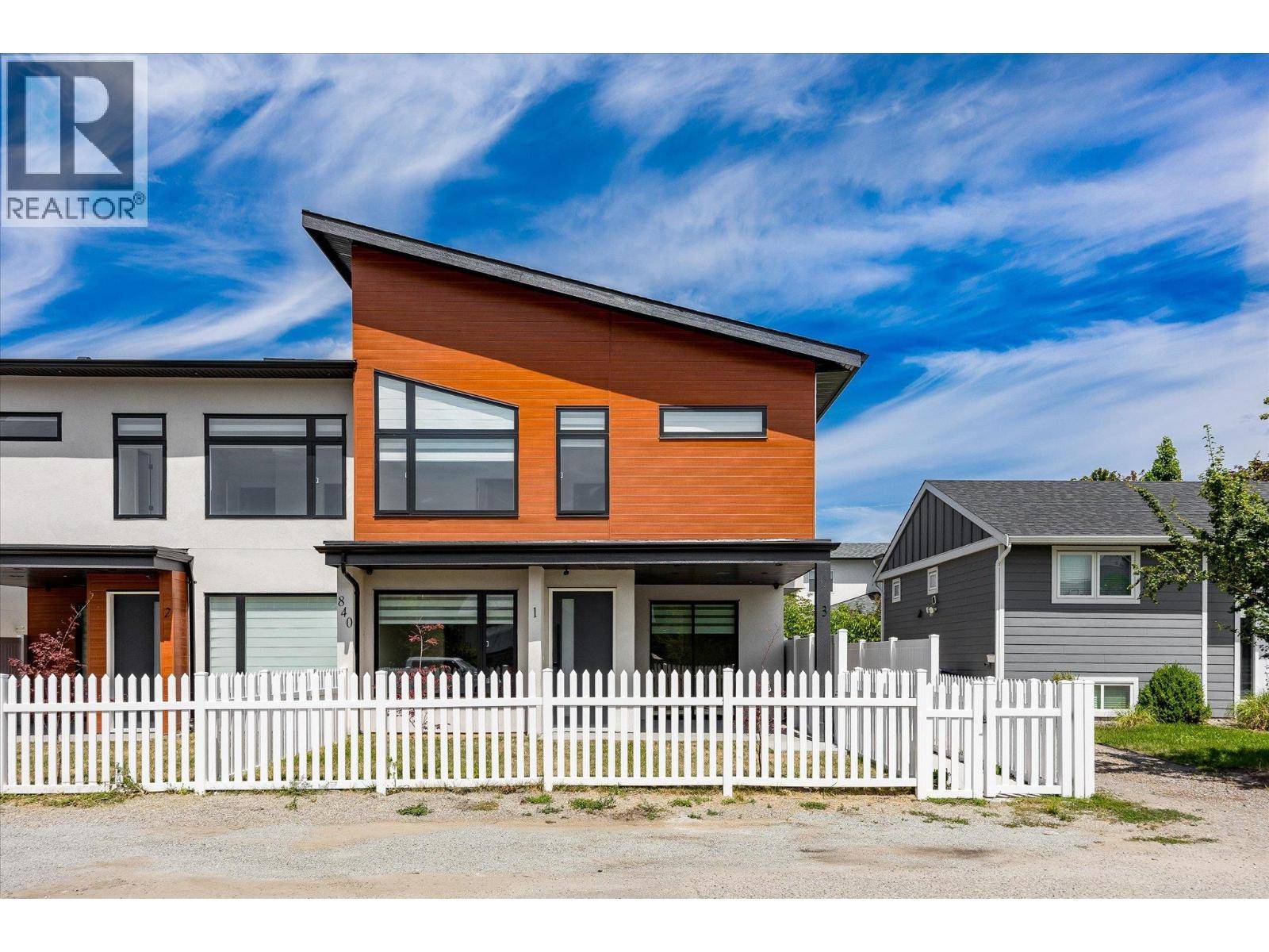 Kelowna, BC V1Y5J4,840 Grenfell AVE #1