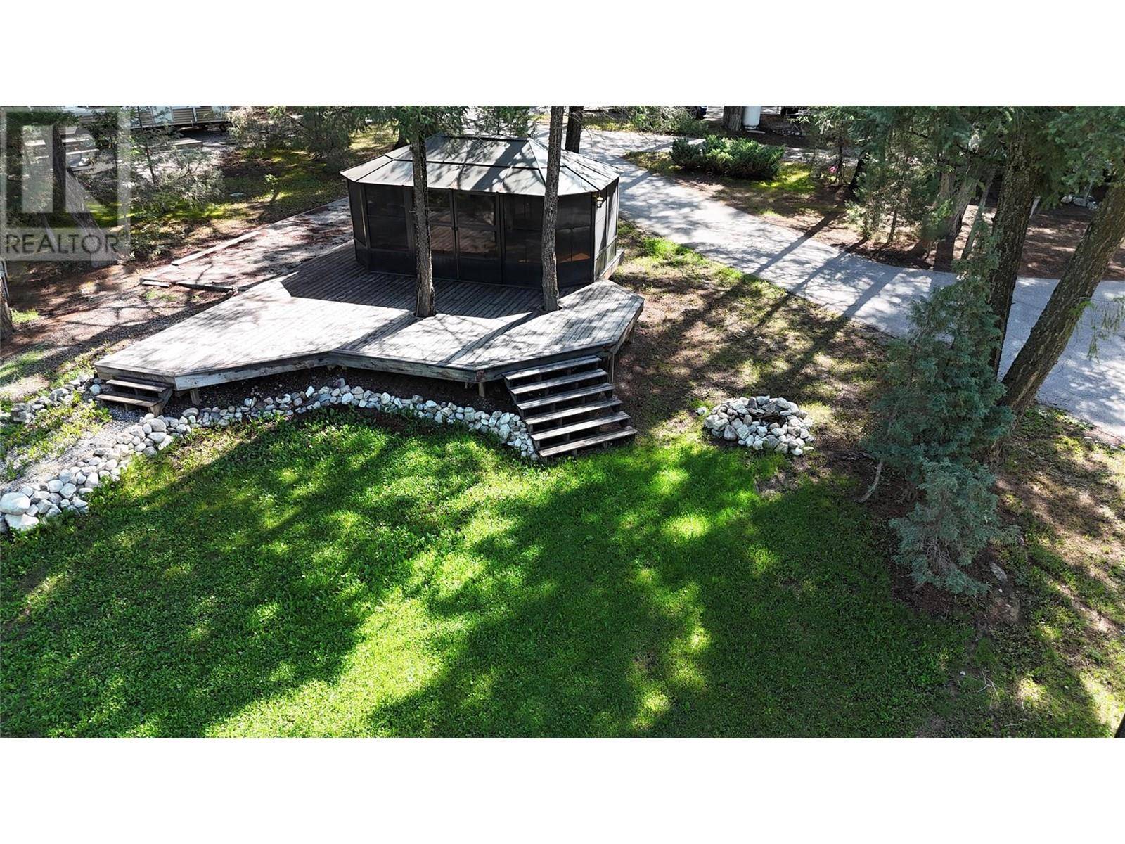 Radium Hot Springs, BC V0A1M0,8523 Eacrett RD #11