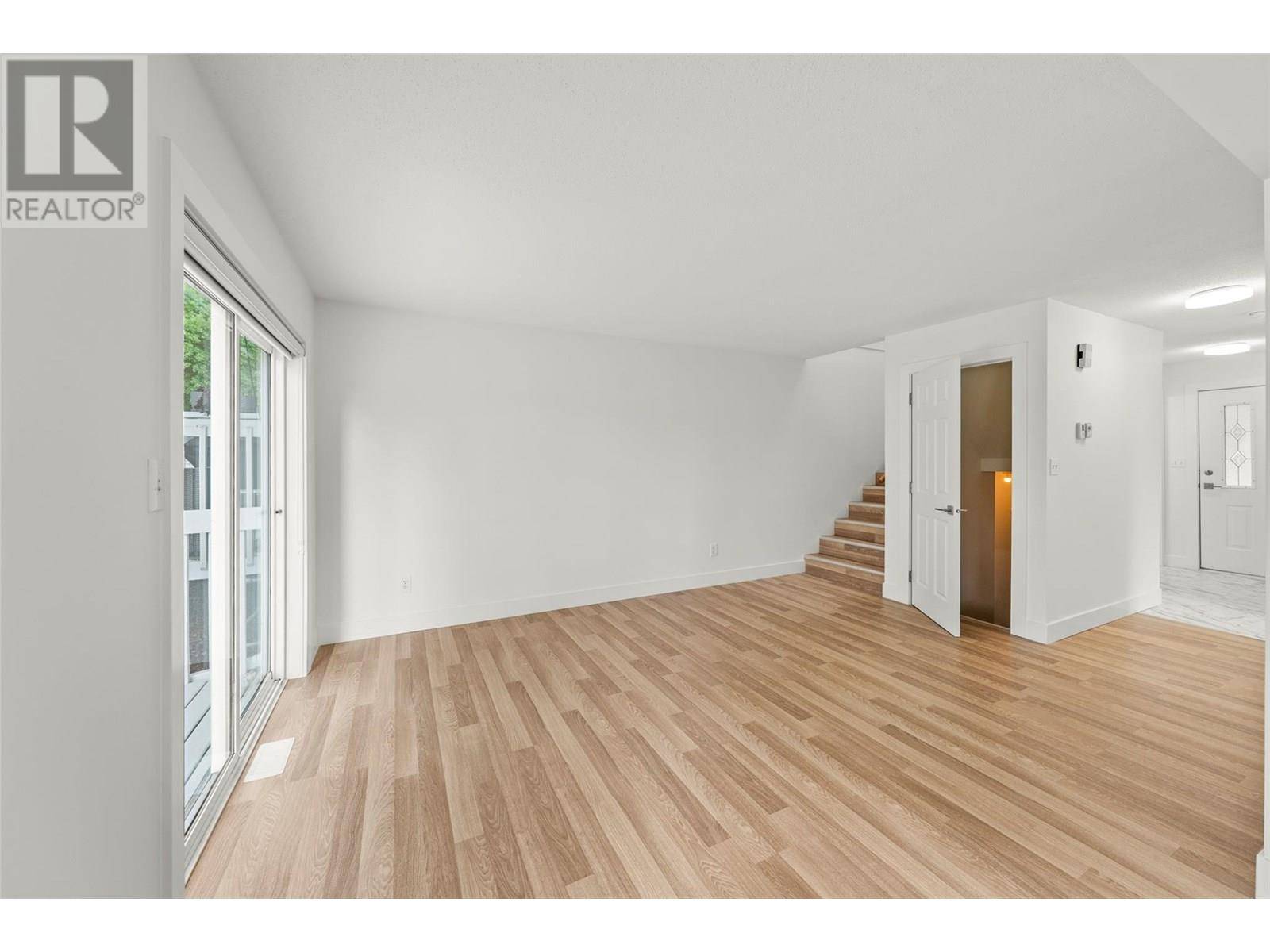 Penticton, BC V2A5J6,2990 SOUTH MAIN ST #101