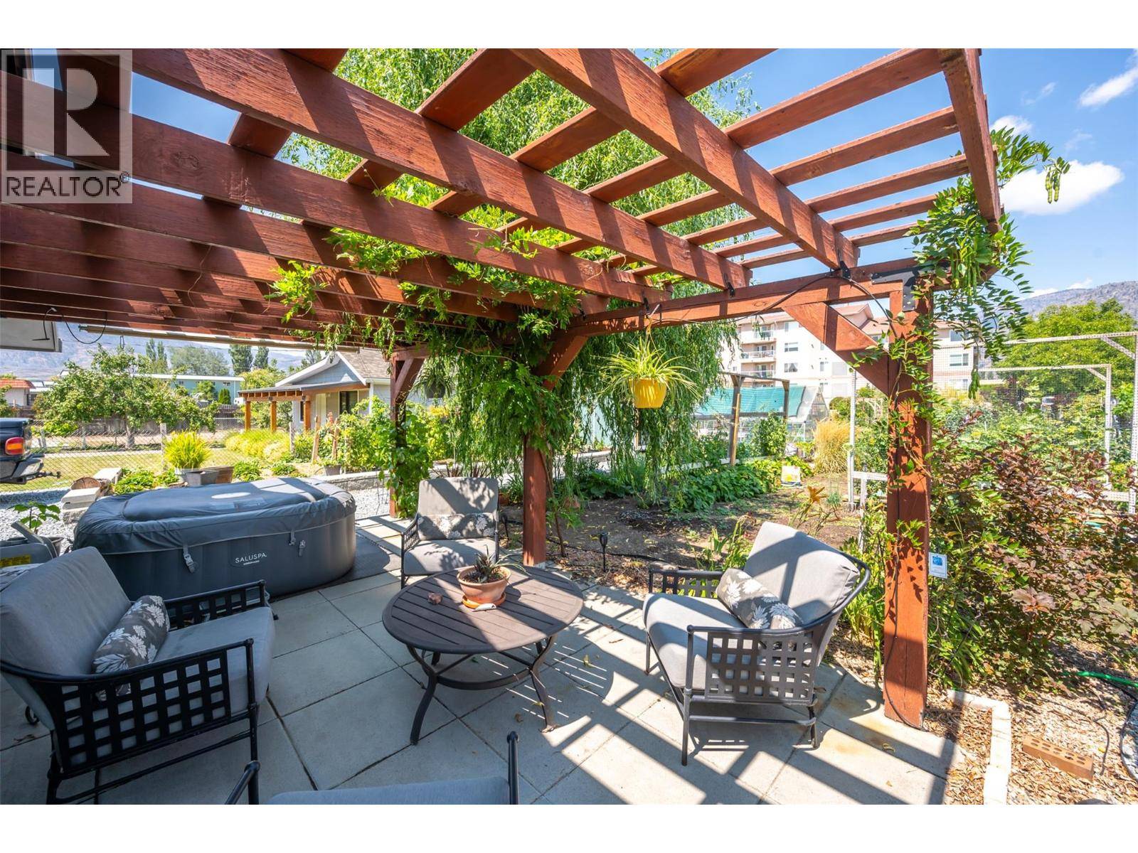 Osoyoos, BC V0H1V3,6018 Maple Drive