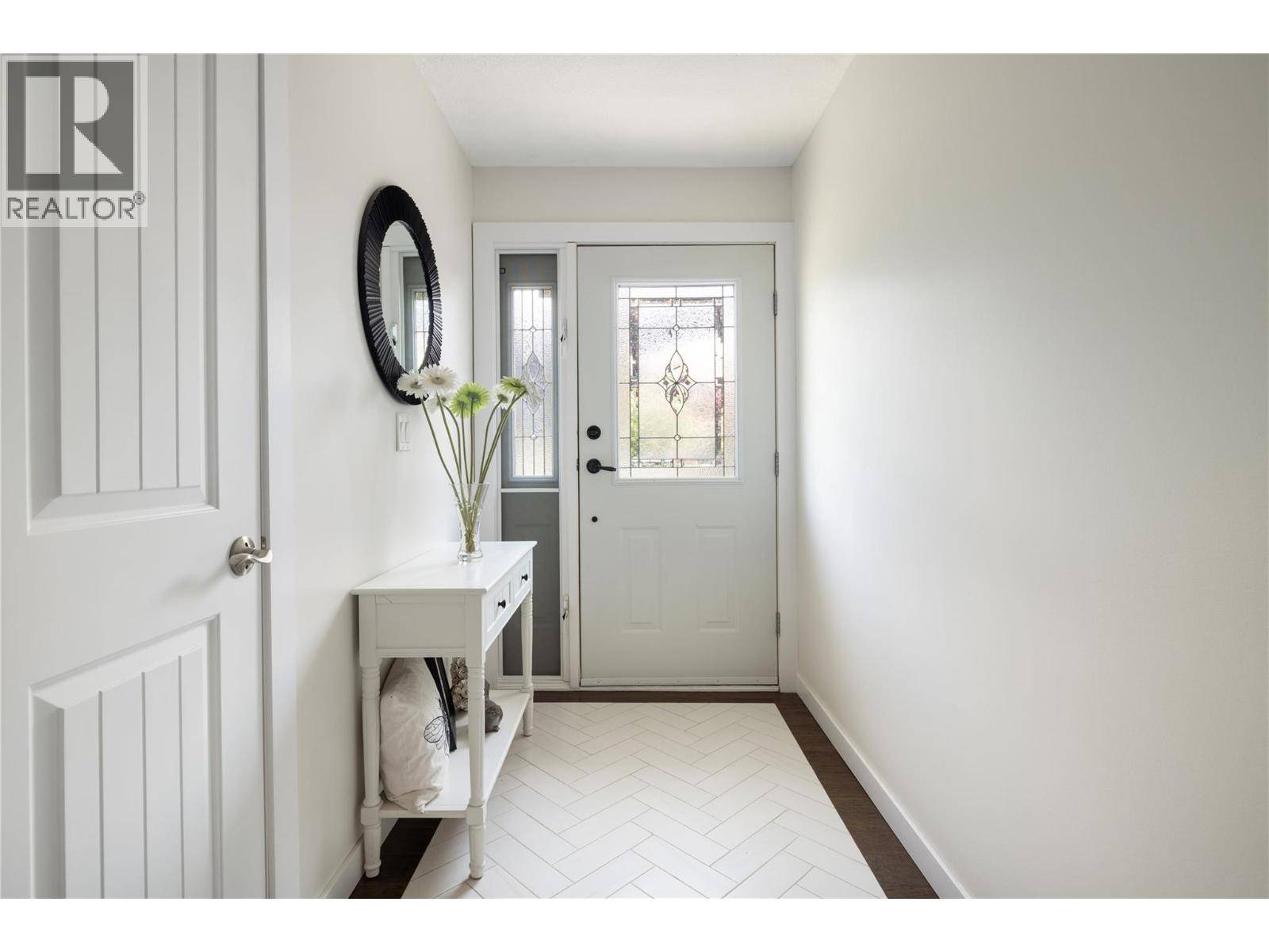 Lake Country, BC V4V1X1,11108 Dakota Road