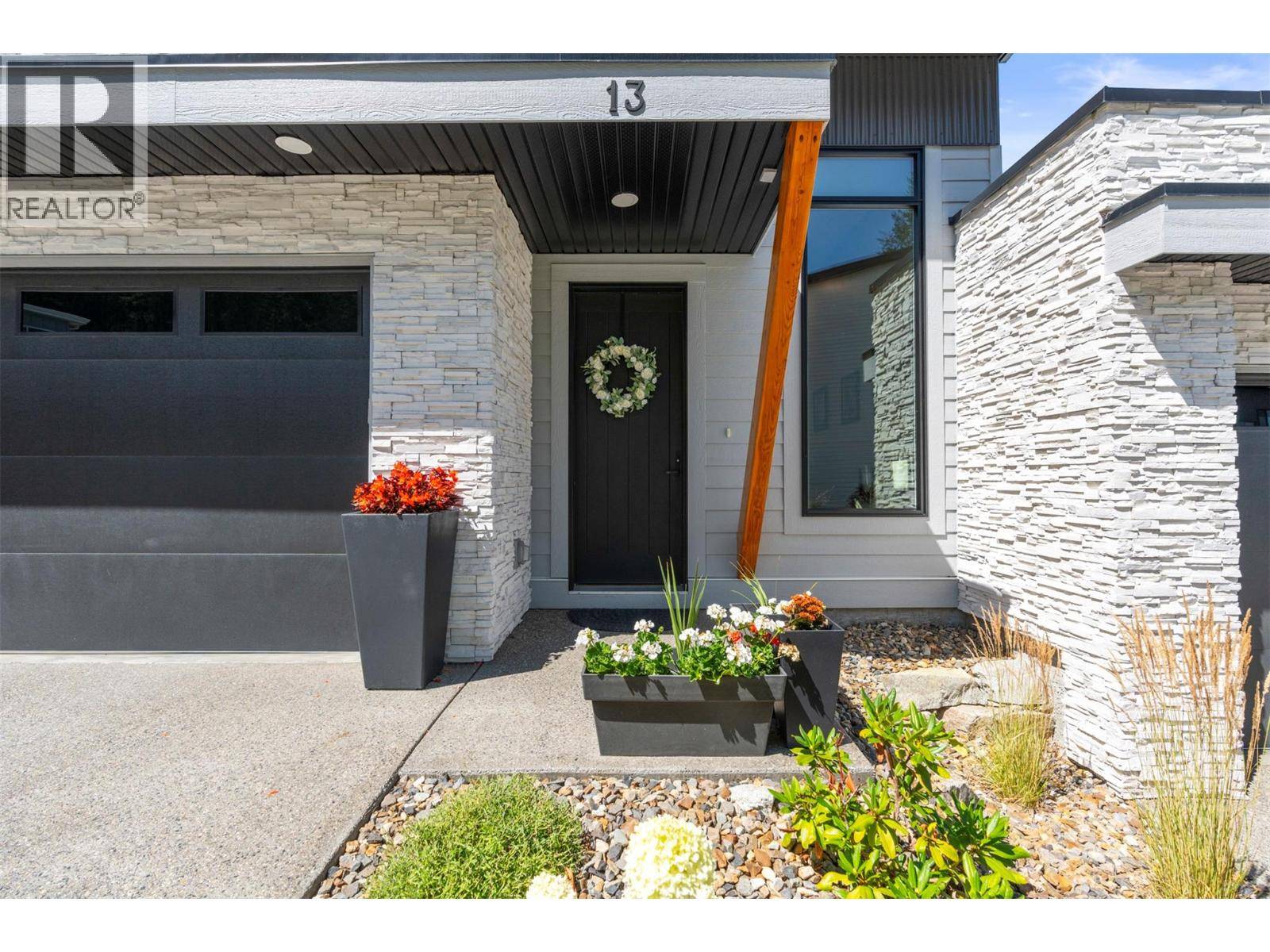 Vernon, BC V1H0A3,269 Diamond WAY #13