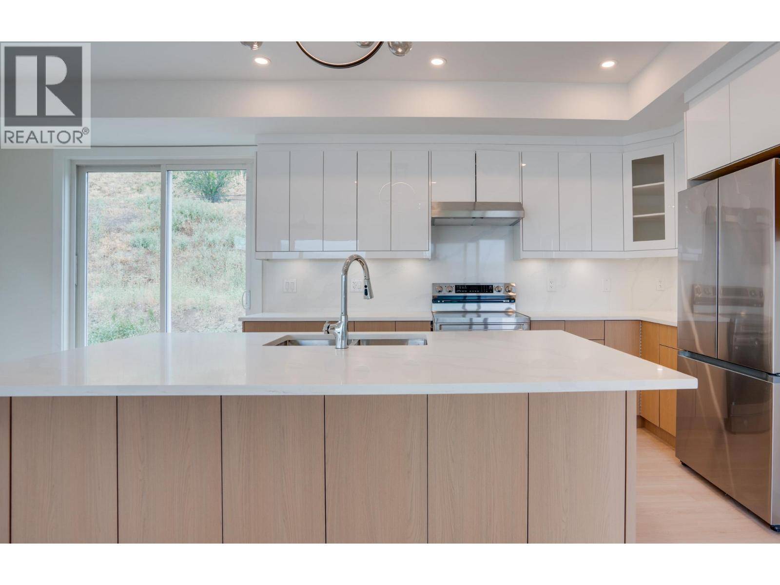 Vernon, BC V1H1B1,5705 Heritage DR #SL6