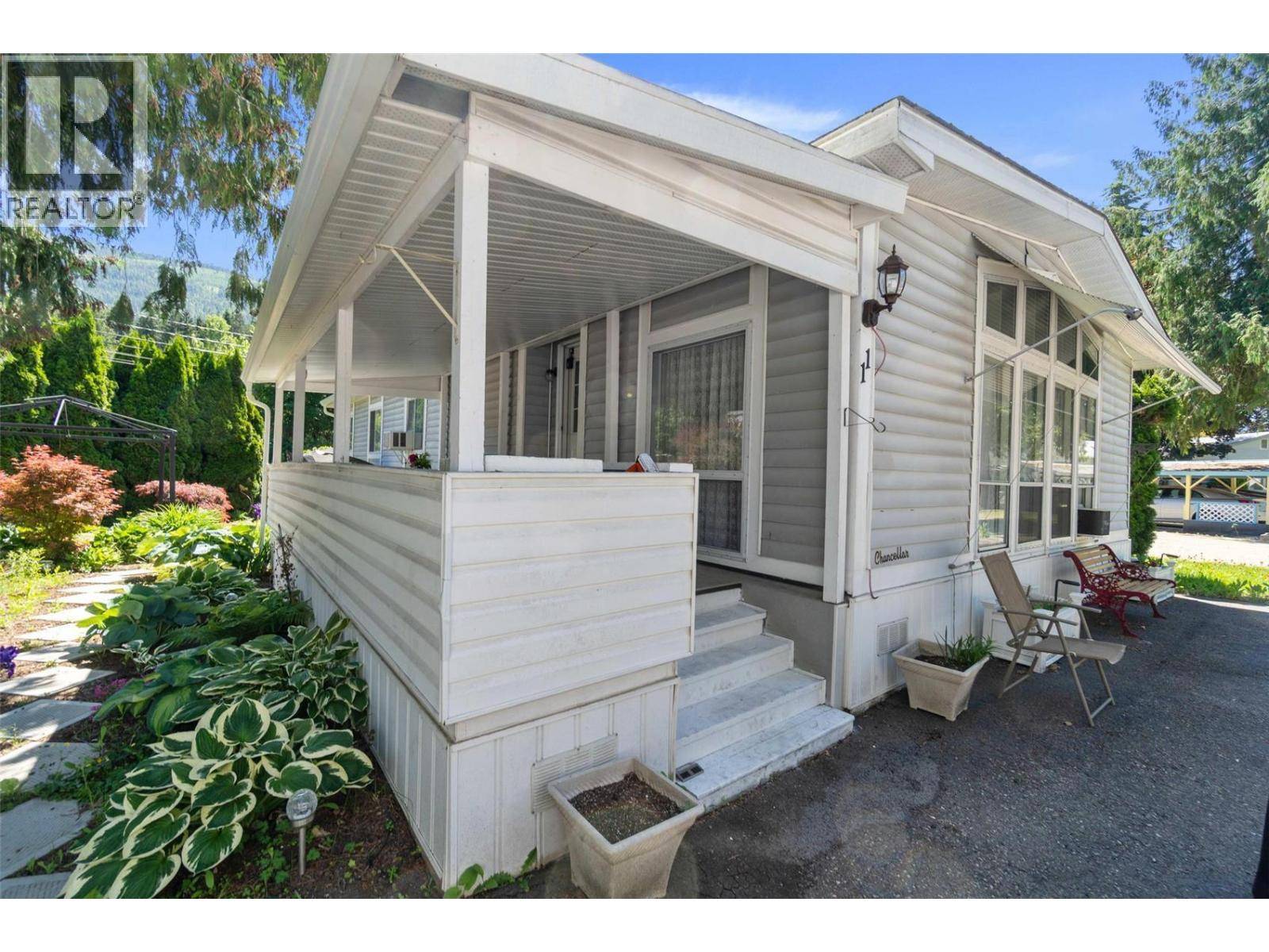 Salmon Arm, BC V0E1K0,5161 63 AVE Northeast #11