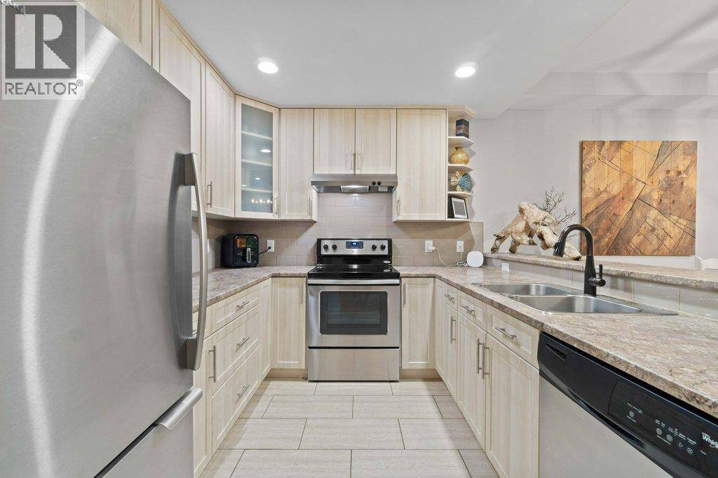 Salmon Arm, BC V1E1H7,150 4 ST Southeast #5