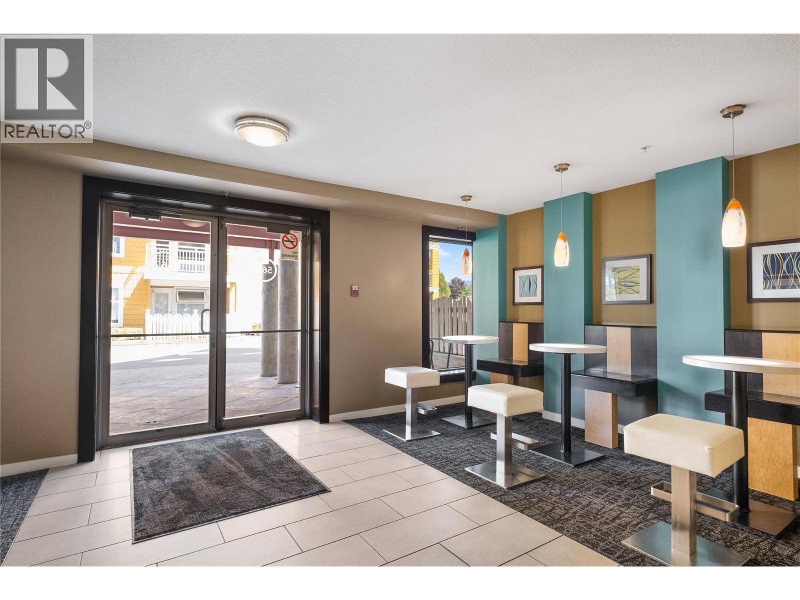 Kelowna, BC V1V2V4,567 Yates RD #210