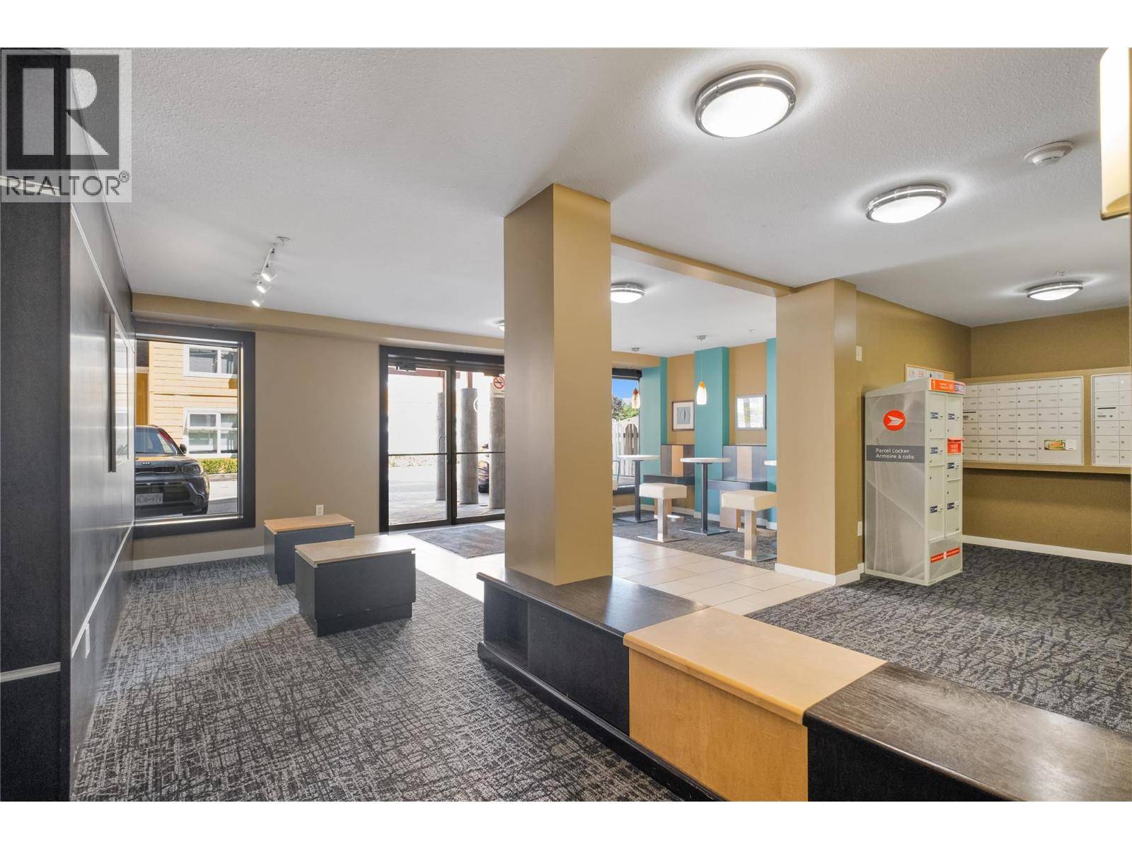 Kelowna, BC V1V2V4,567 Yates RD #210