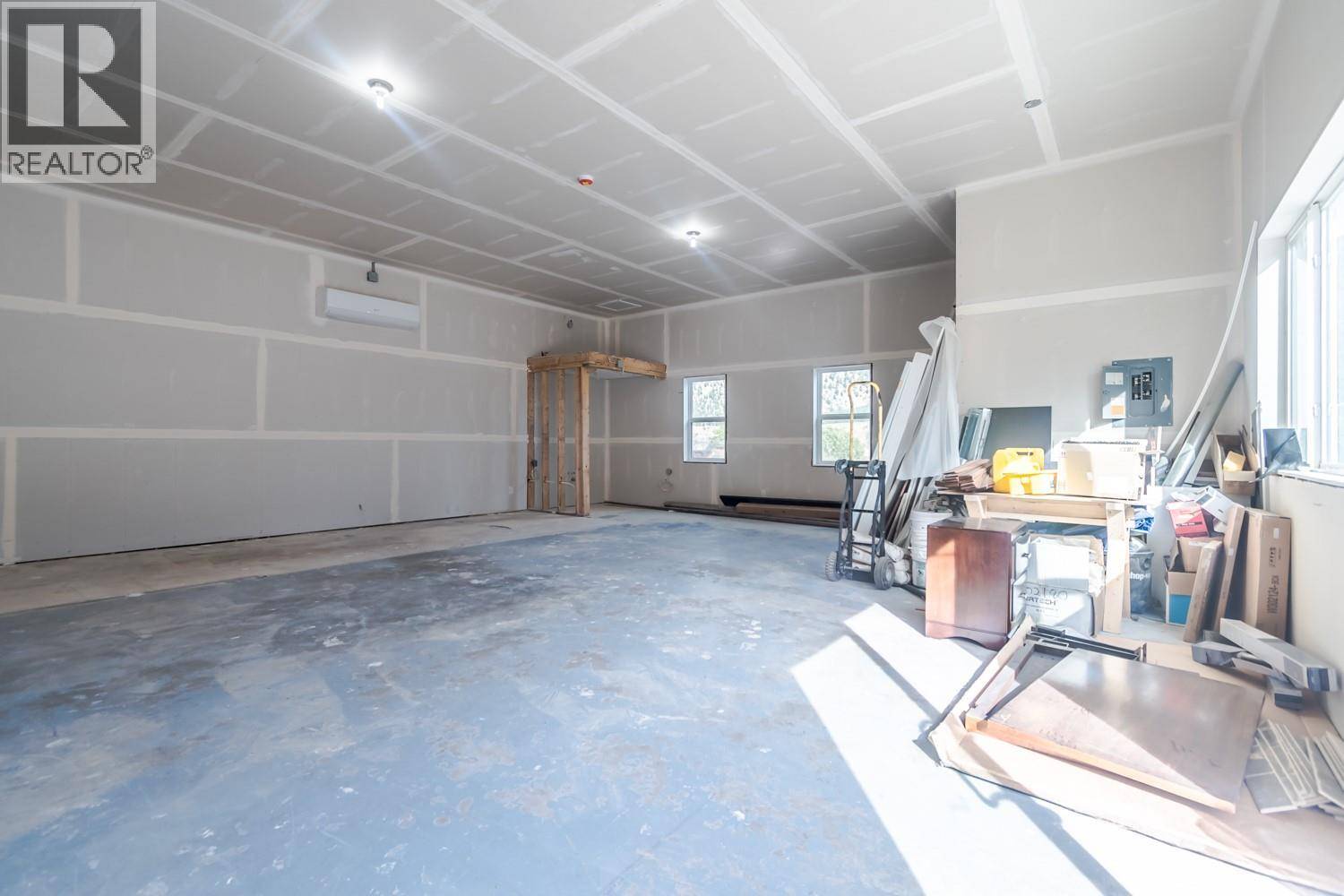 Lillooet, BC V0K1V0,341 Main ST #101