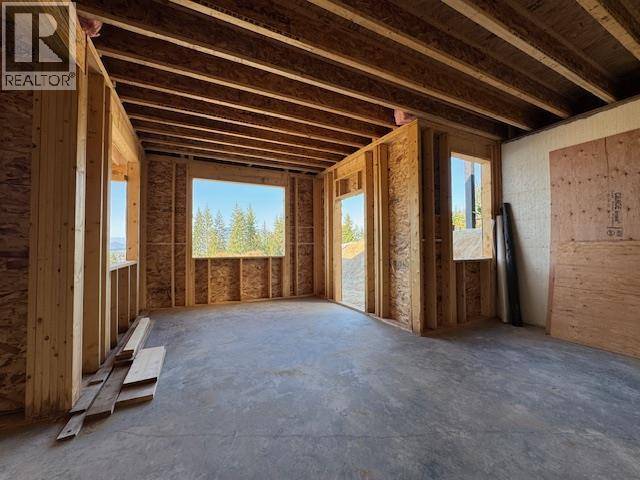 Salmon Arm, BC V1E1T9,891 25 Avenue SW