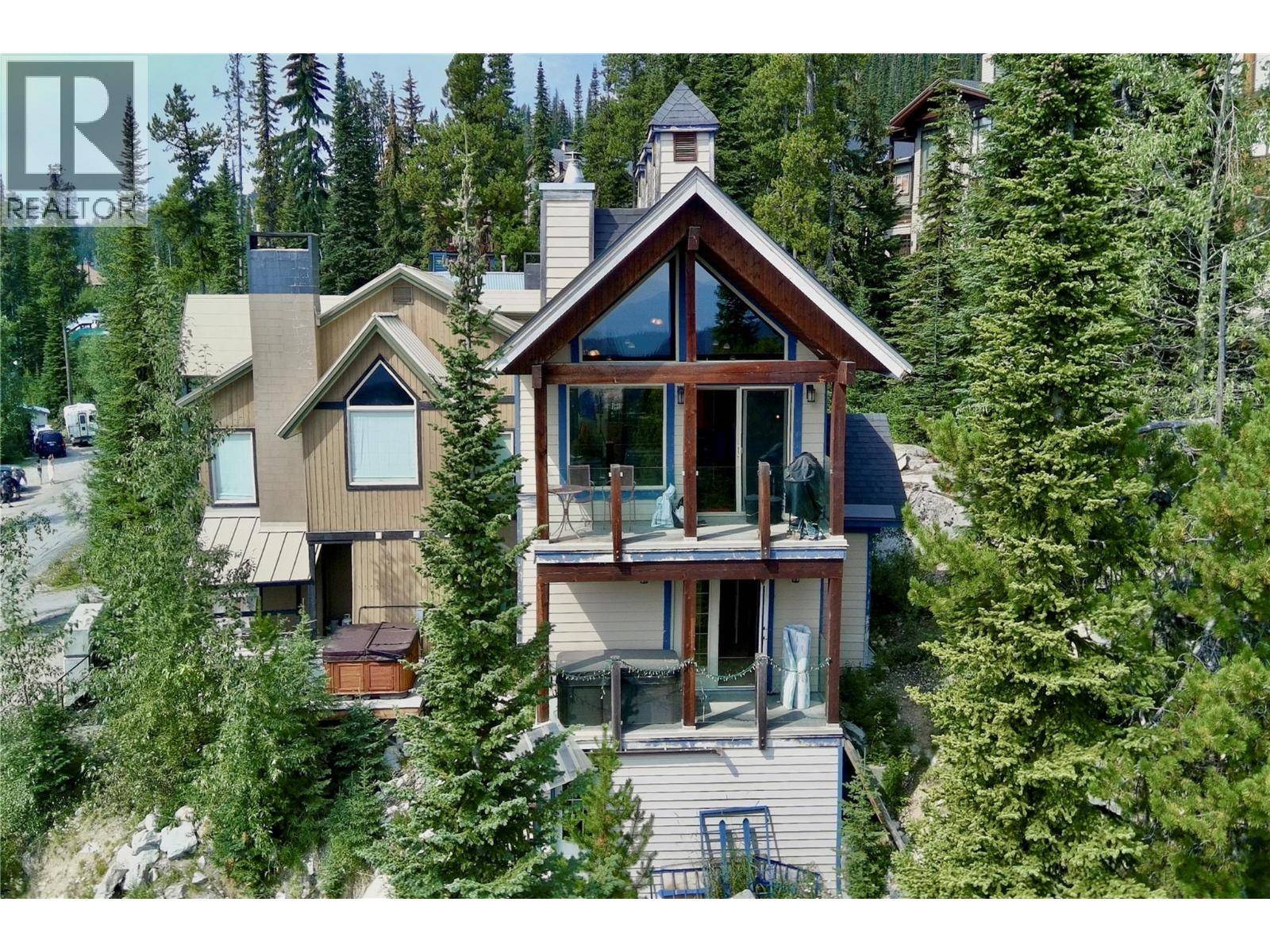 Big White, BC V1P1P3,5890 Snow Pines Crescent