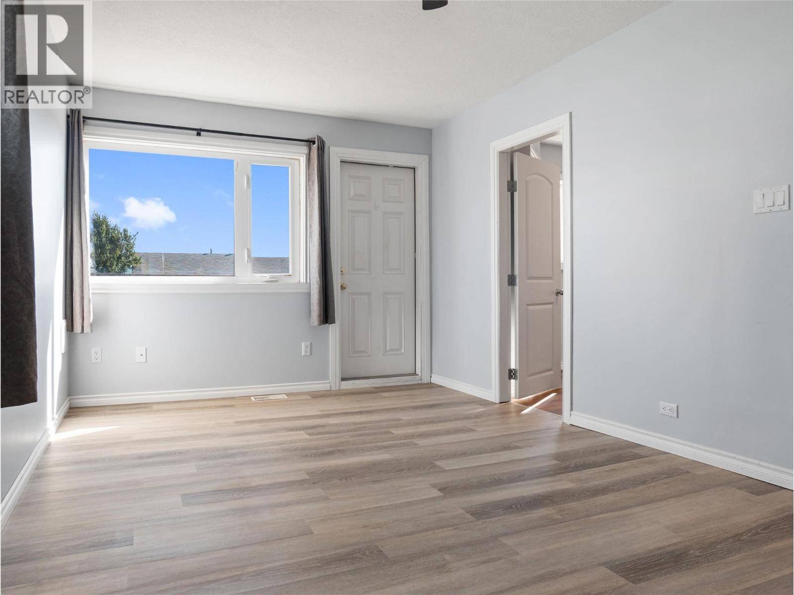 Dawson Creek, BC V1G1V7,412 100 Avenue