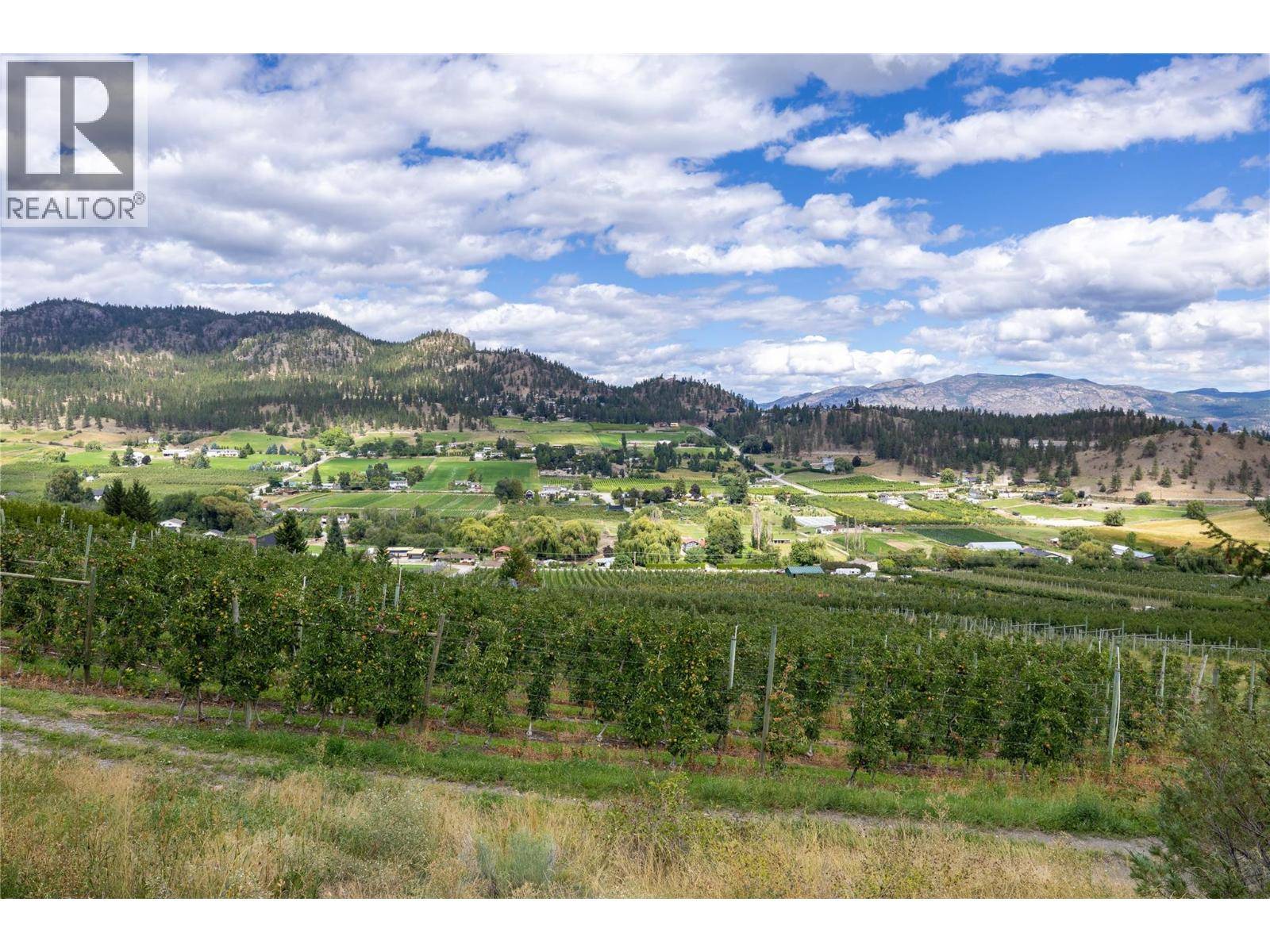 Summerland, BC V0H1Z8,9827 Gillard Avenue