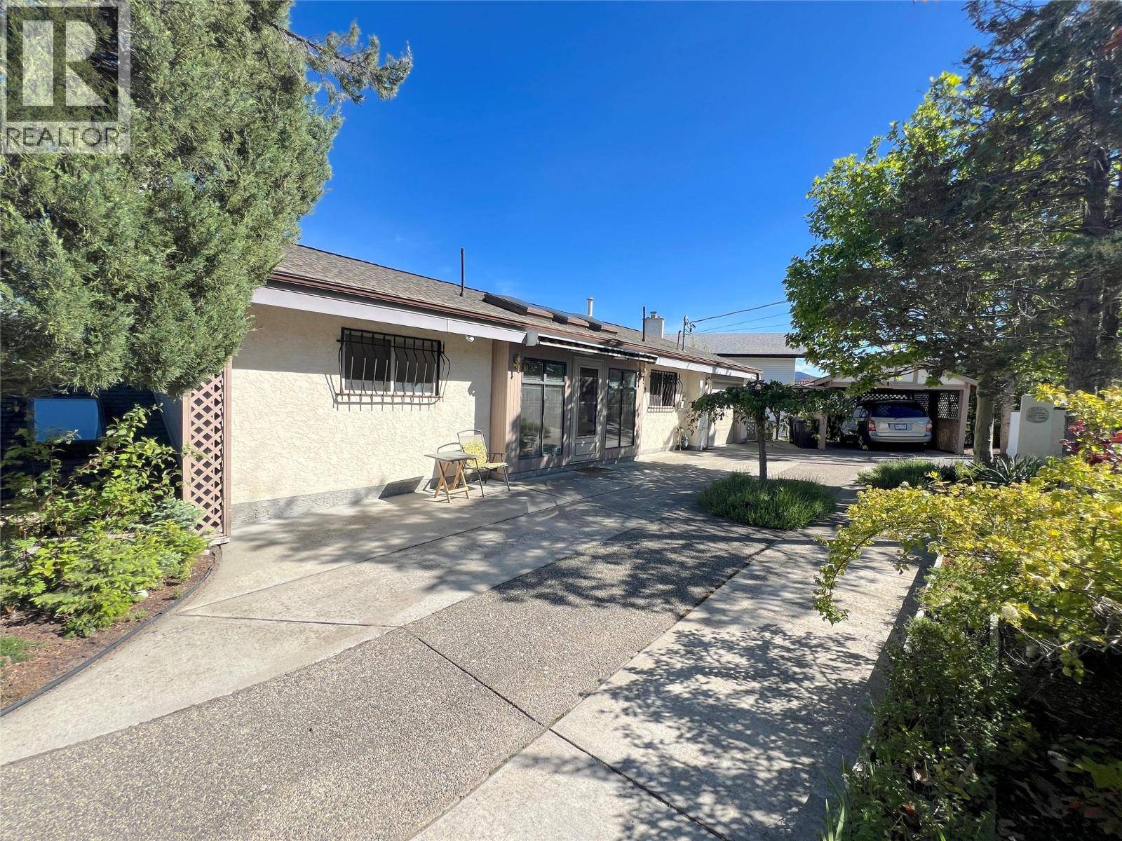 Peachland, BC V0H1X4,6045 Ellison Avenue