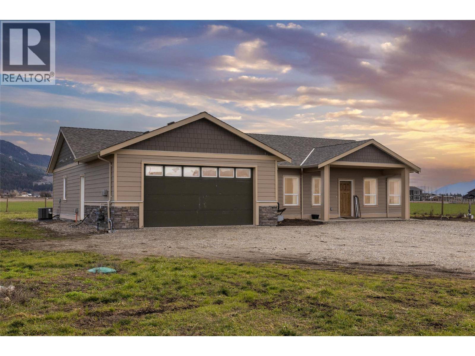 Spallumcheen, BC V4Y0V9,2411 Harding Road