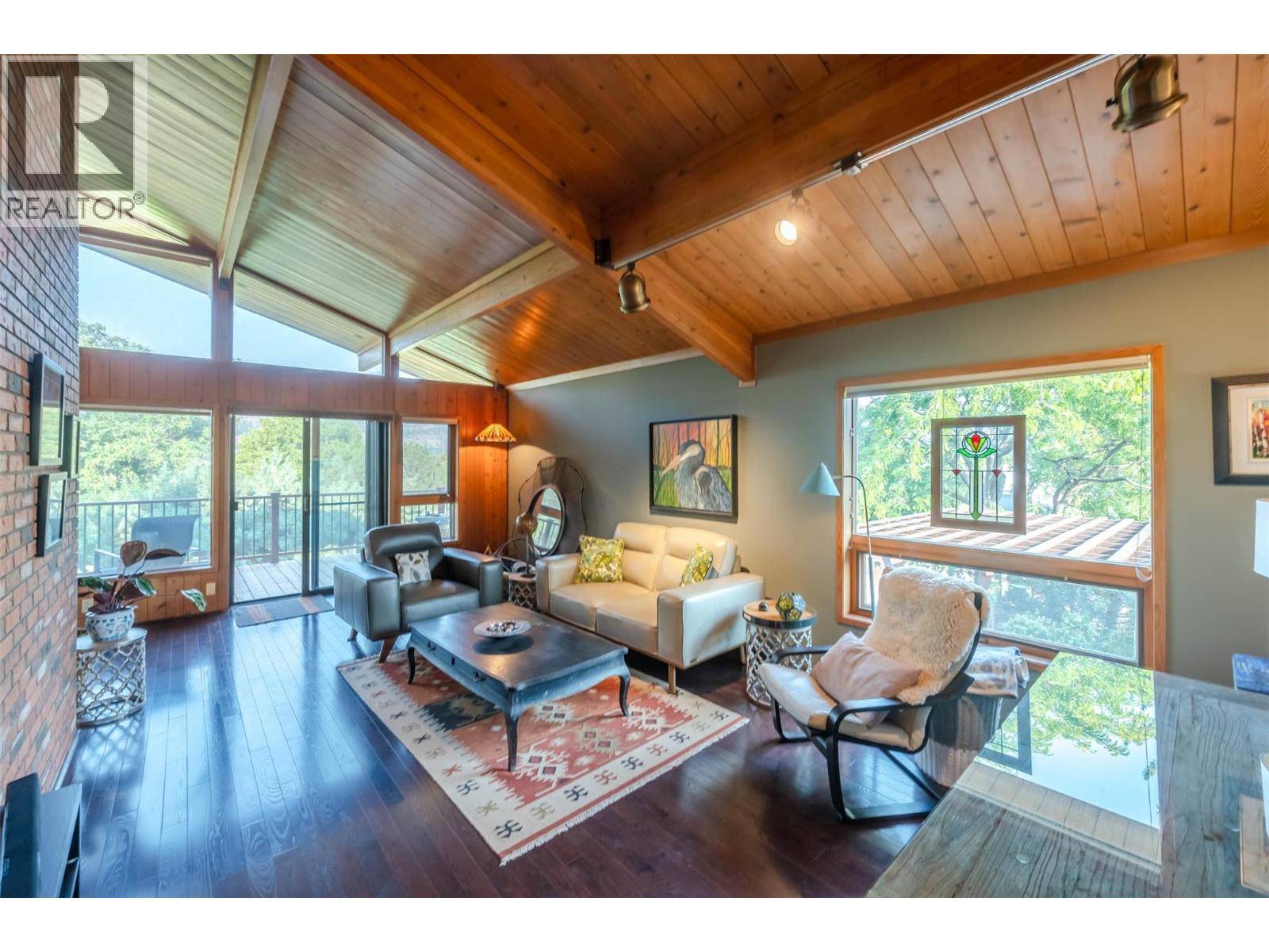 Oliver, BC V0H1T2,975 Heron Court