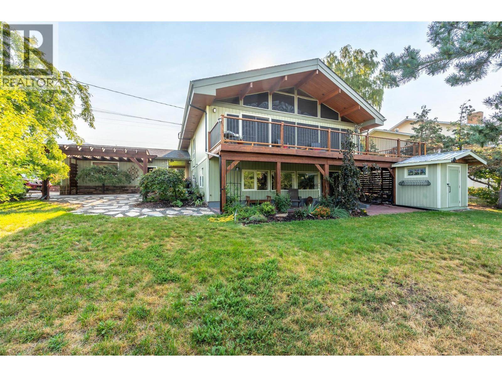 Oliver, BC V0H1T2,975 Heron Court