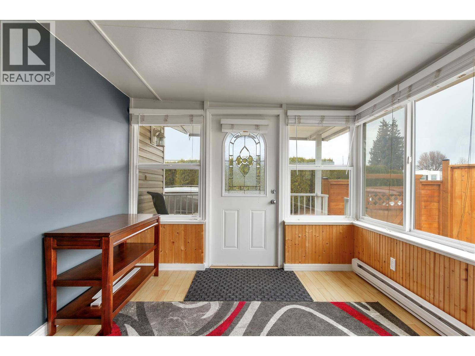 Kelowna, BC V4V1P4,415 Commonwealth RD #136