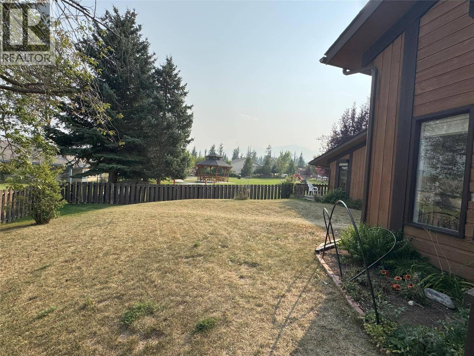 Invermere, BC V0A1K0,717 12TH AVE #8