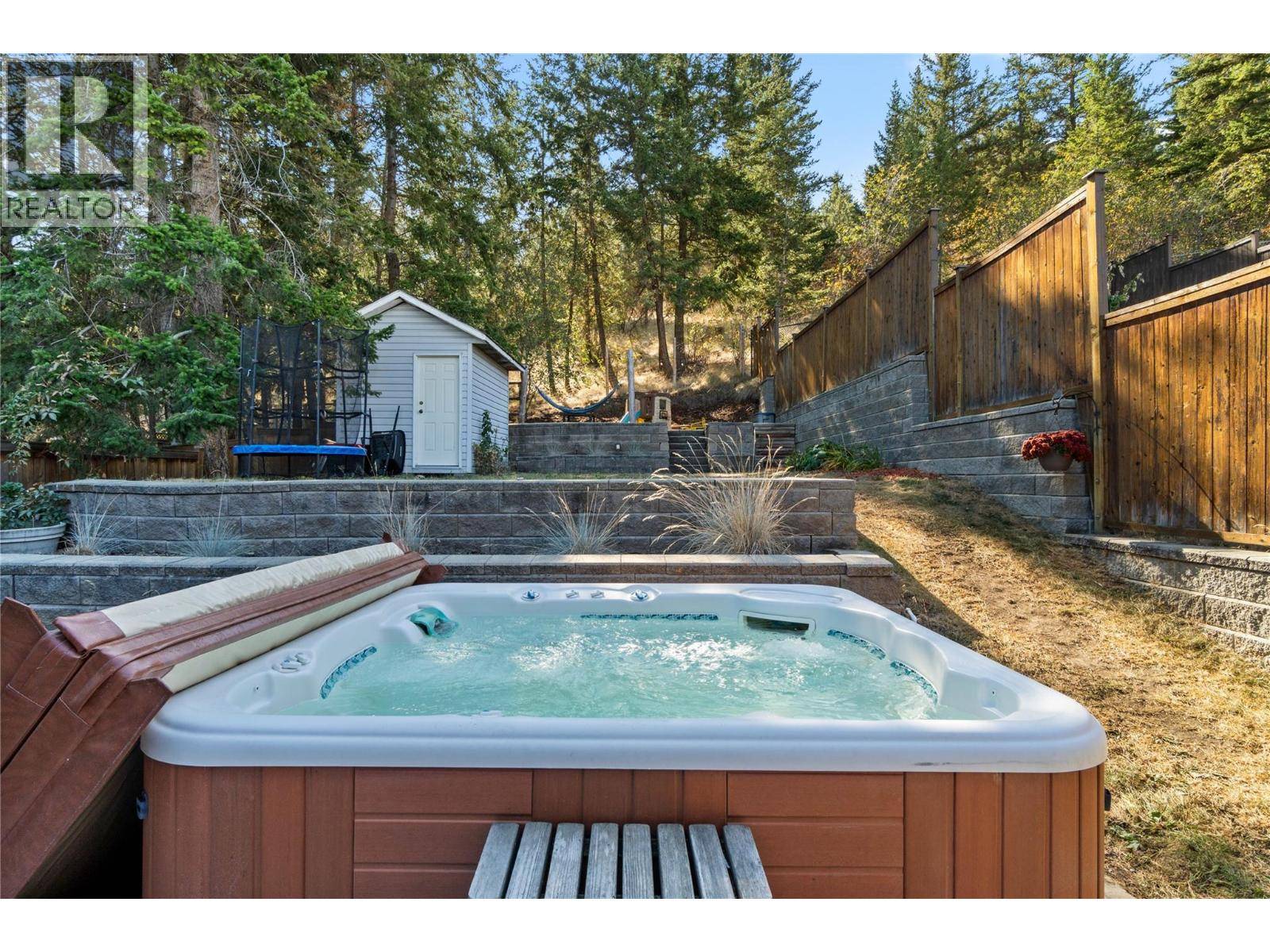 Kamloops, BC V1S1T9,2421 DRUMMOND Court