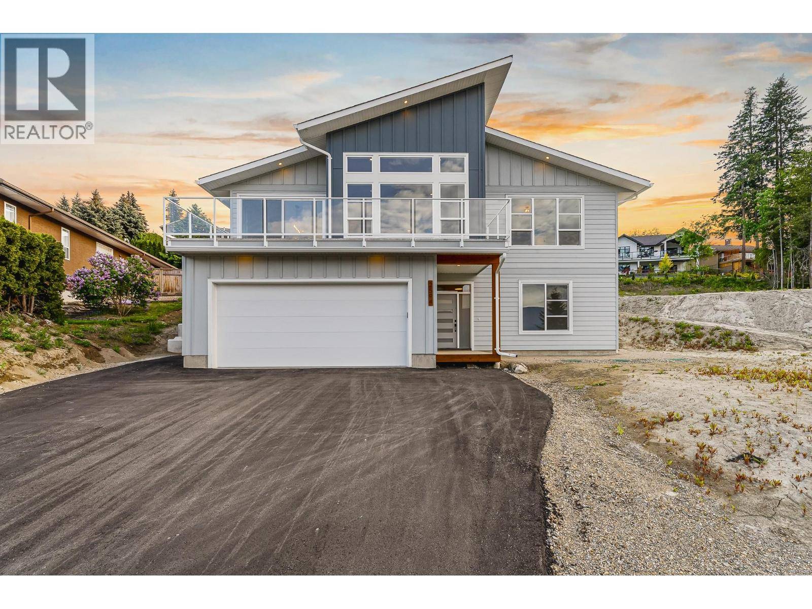 Blind Bay, BC V0E1H2,2594 Grand View Place