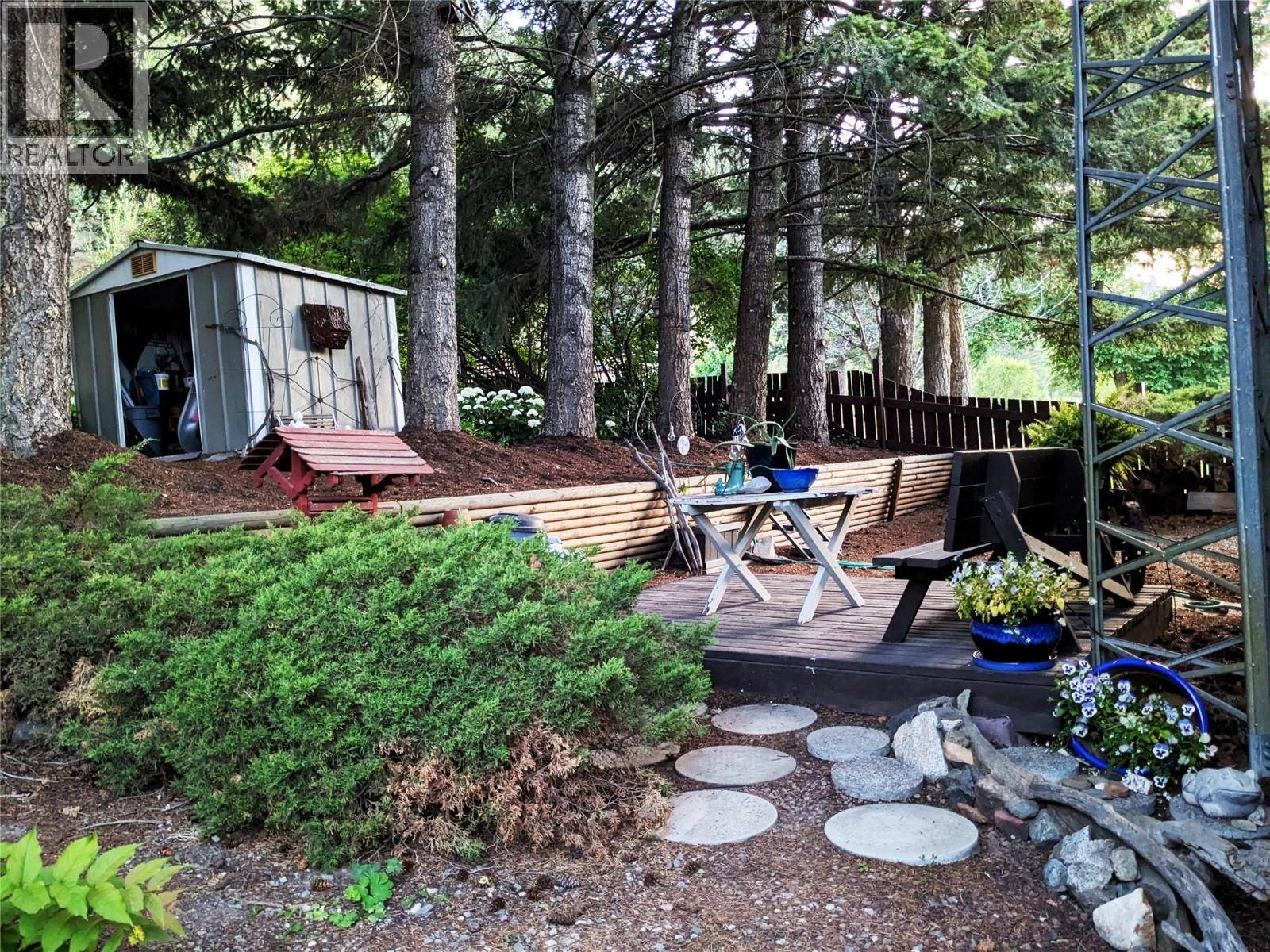 Kamloops, BC V2C4X3,5901 Dallas Drive