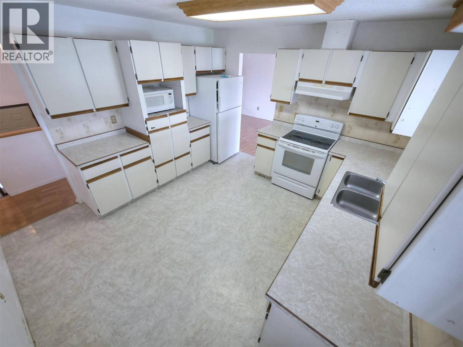 Creston, BC V0B1G1,2617 Erickson Road