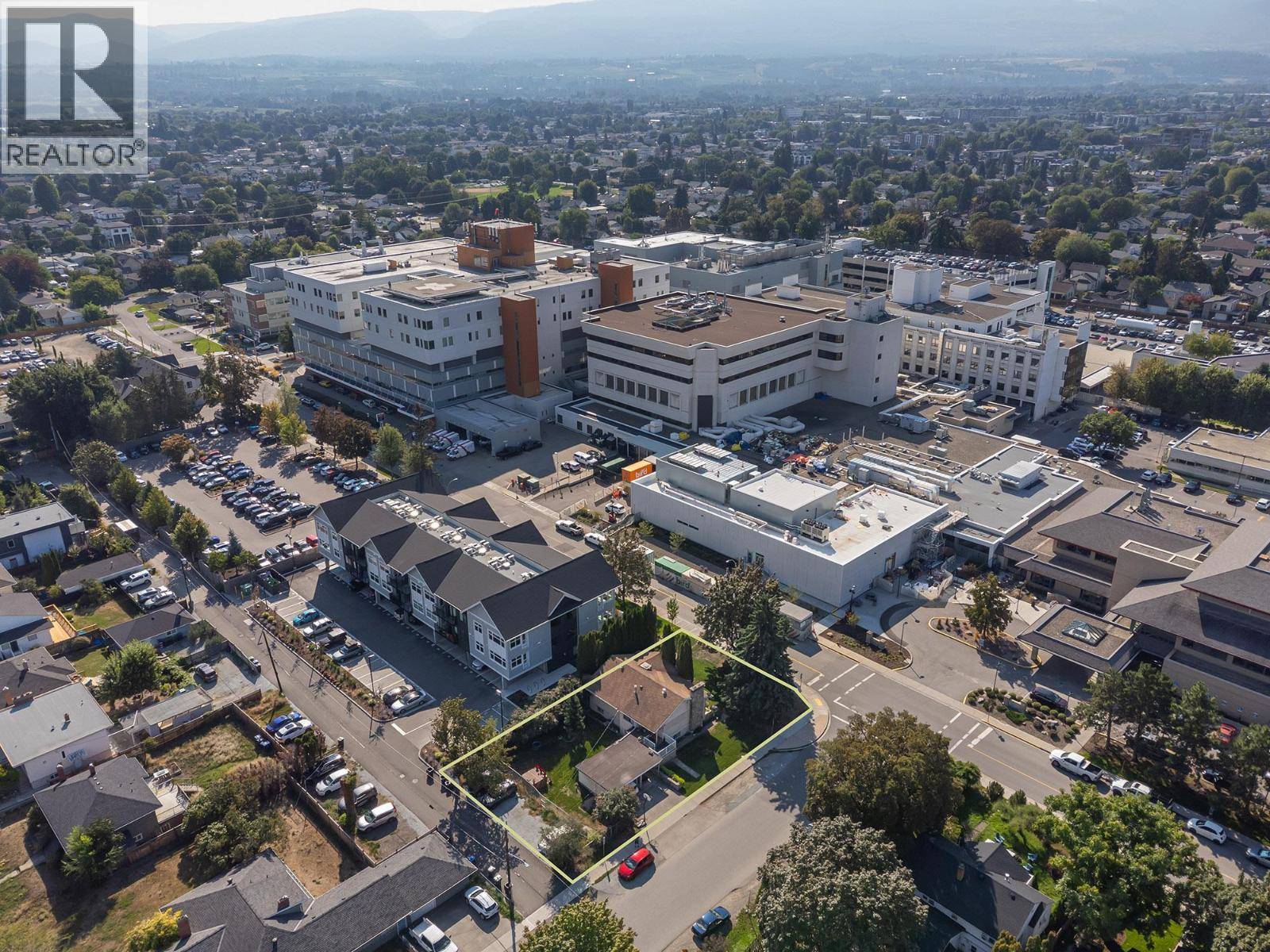 Kelowna, BC V1Y5L3,408 Royal Avenue