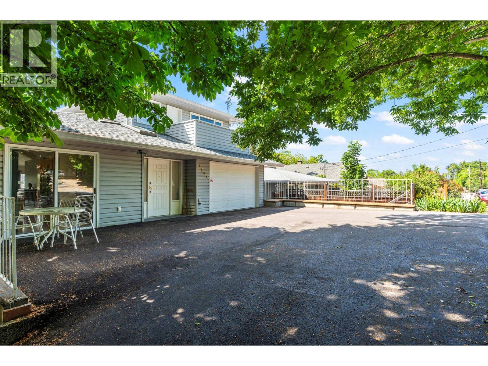 Vernon, BC V1T4P9,2804 25 Street