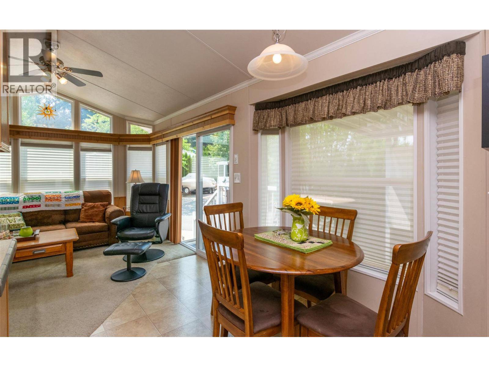 Blind Bay, BC V1E1H1,2698 Blind Bay RD #G34