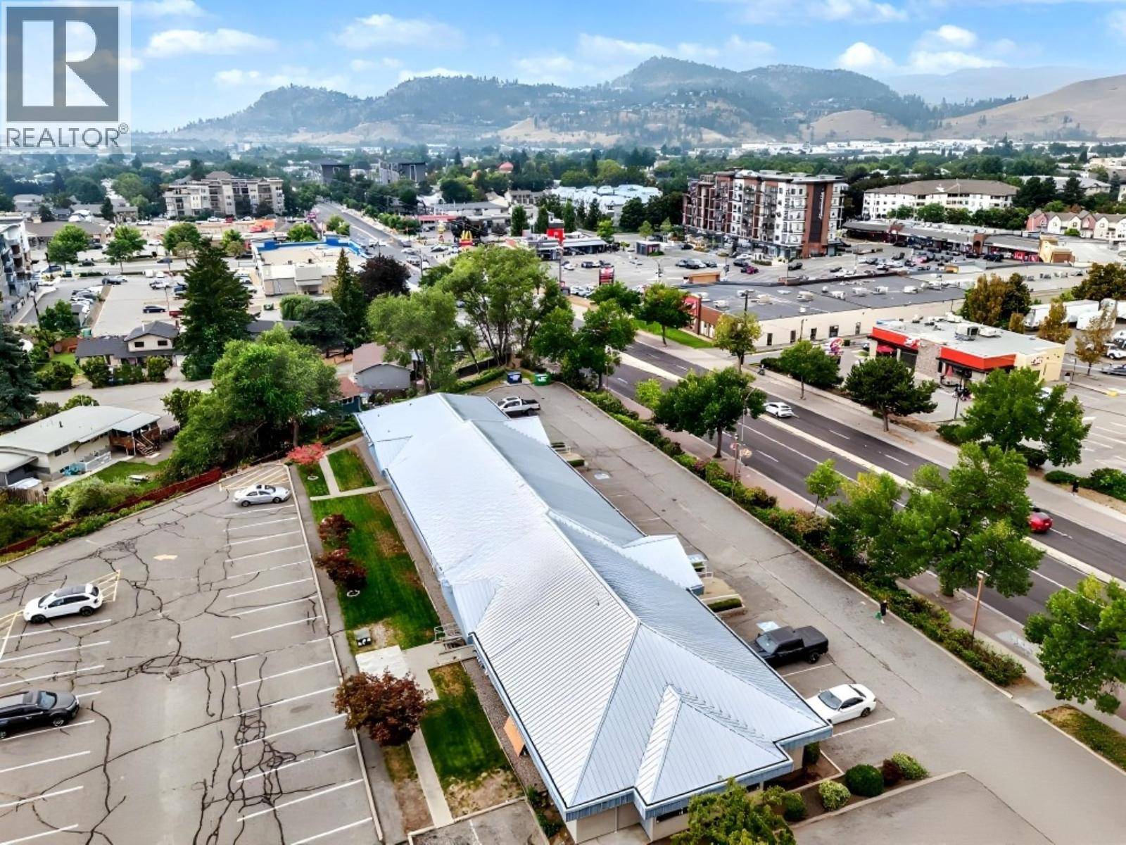 Kelowna, BC V1X1Y2,519 33 HWY West #102
