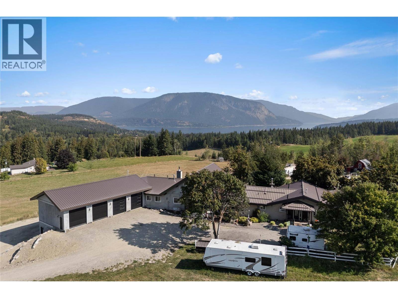 Salmon Arm, BC V1E3A9,3700 50 Street