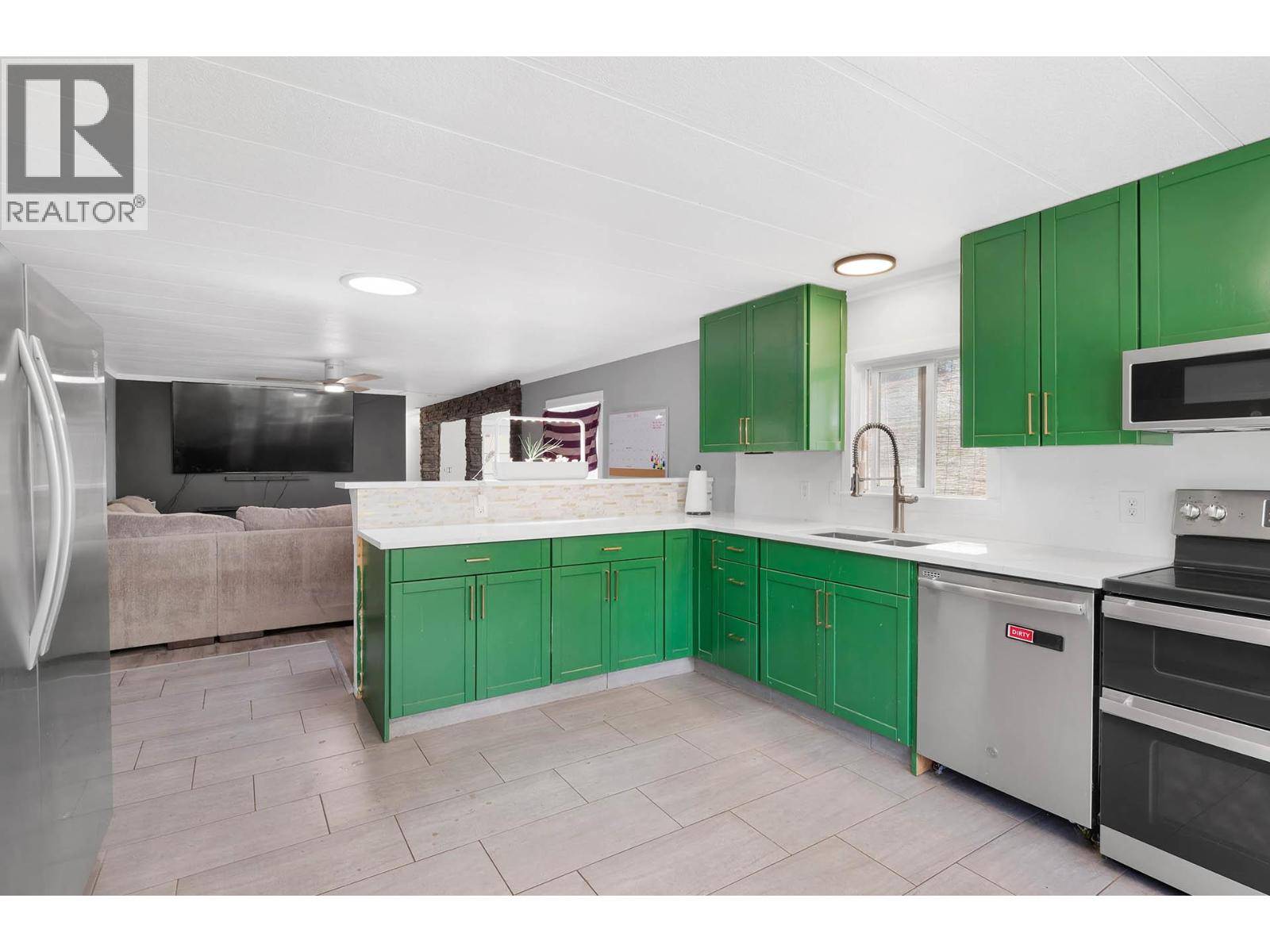 Kamloops, BC V2C6H1,392 WALTERDALE Road