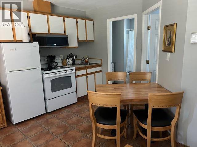 Osoyoos, BC V0H1V0,7310 Main ST #206