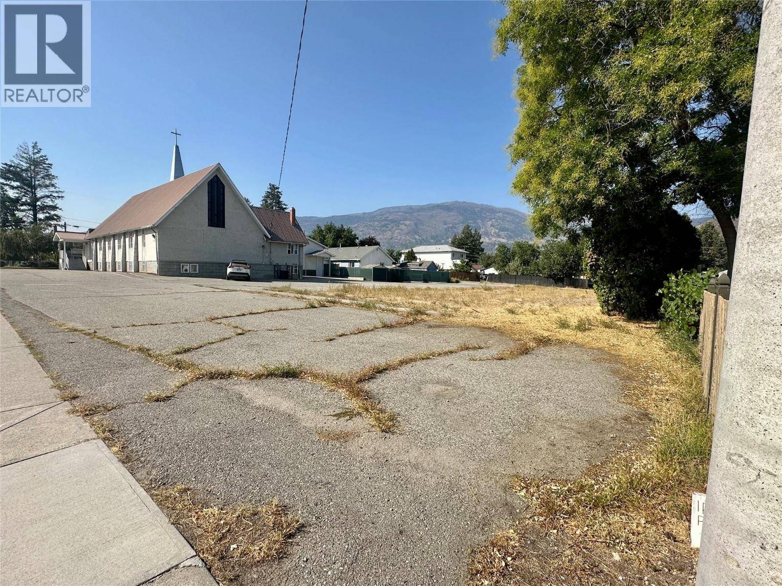 Oliver, BC V0H1T0,5812 Airport Street