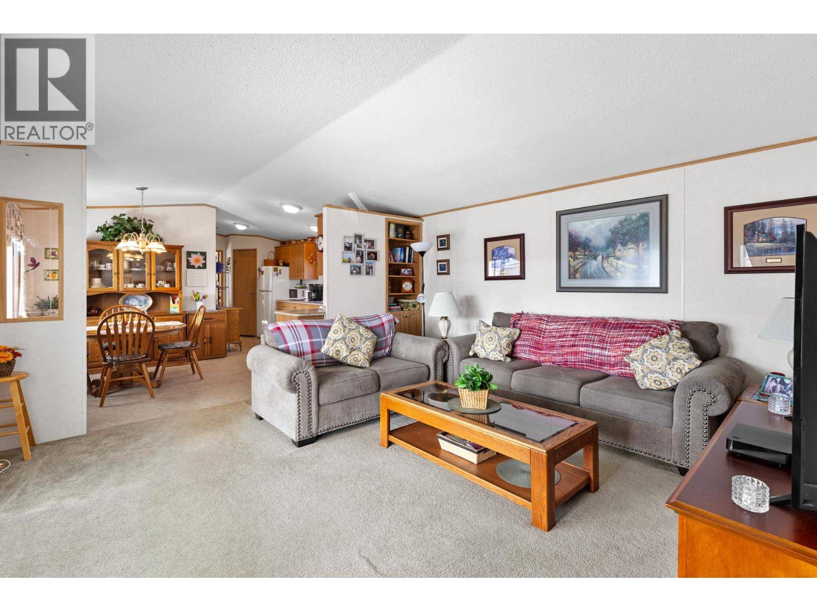 Kelowna, BC V4V1E8,8945 Highway 97 Other North #37