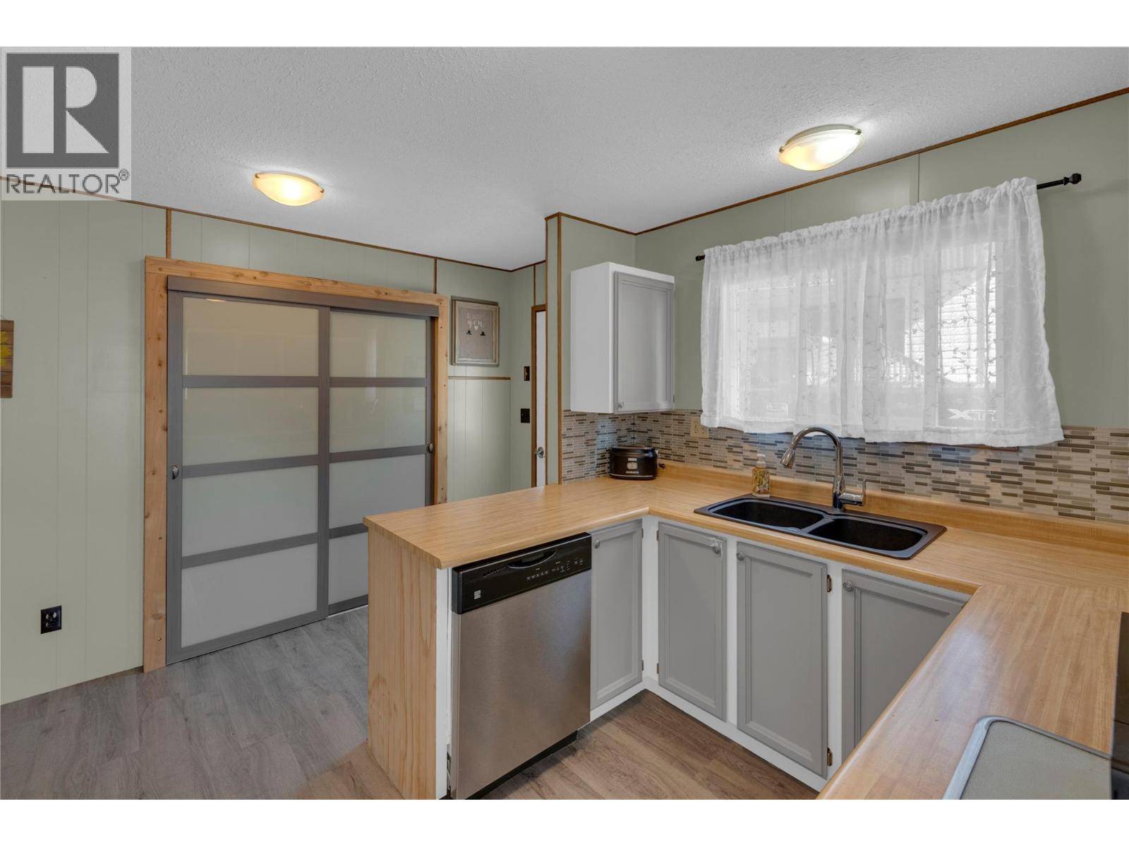 Peachland, BC V0H1X4,5371 Princeton AVE #14