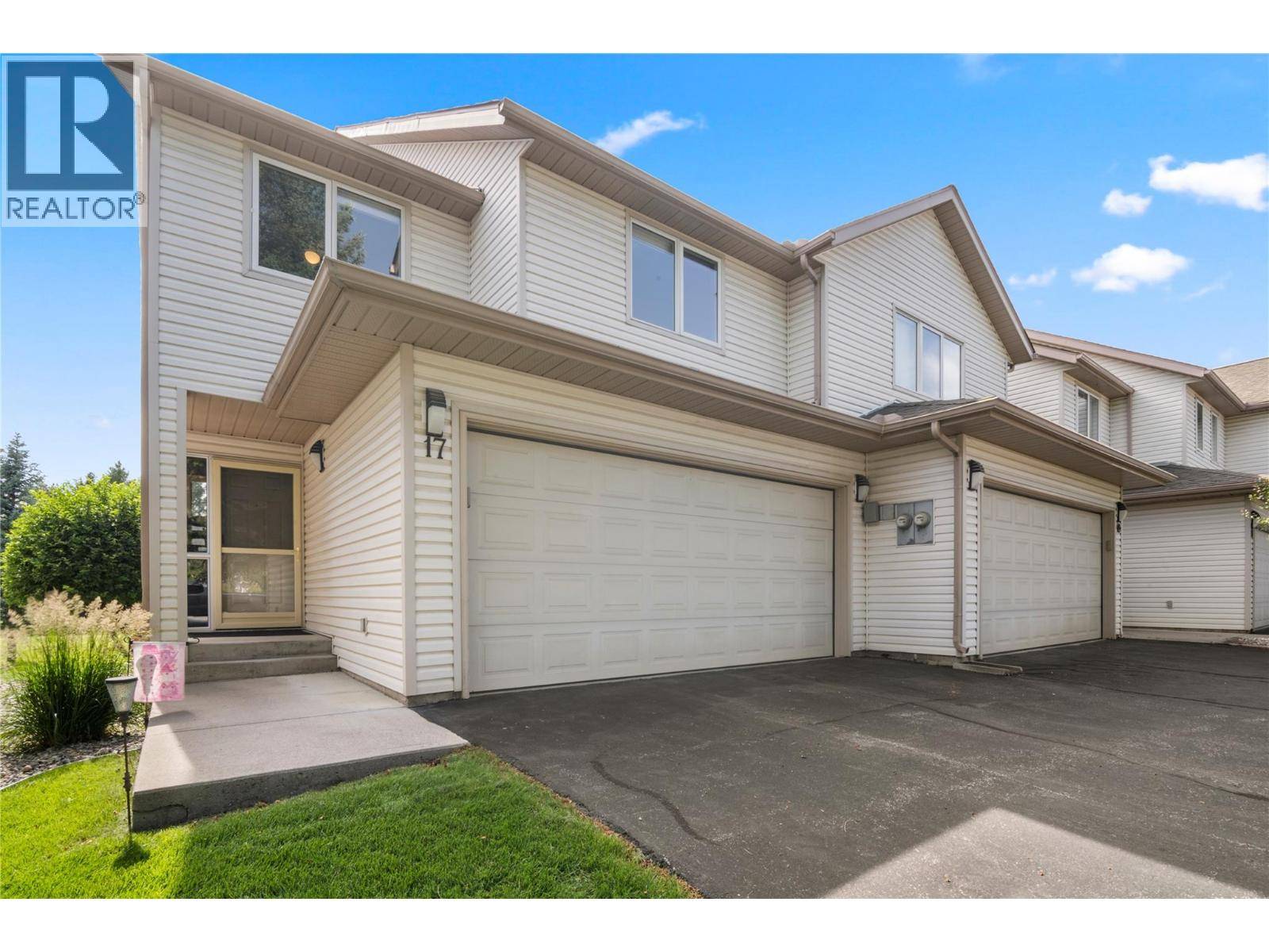 Radium Hot Springs, BC V0A1M0,7525 Columbia AVE #17