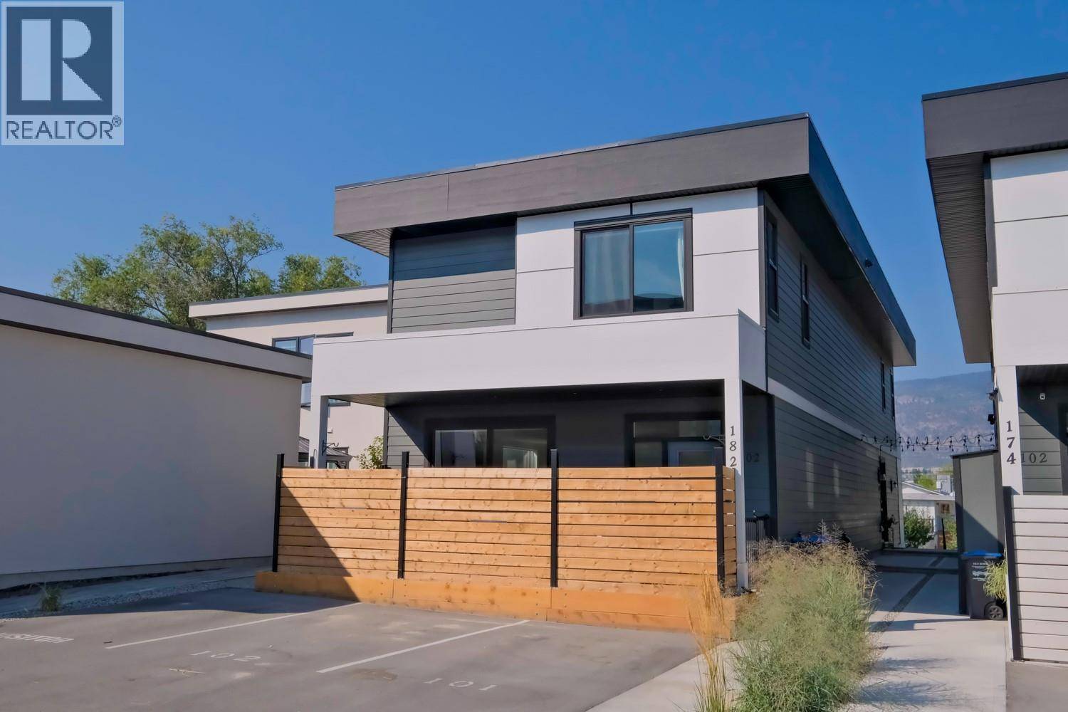 Penticton, BC V2A4K2,182 Van Horne ST #102