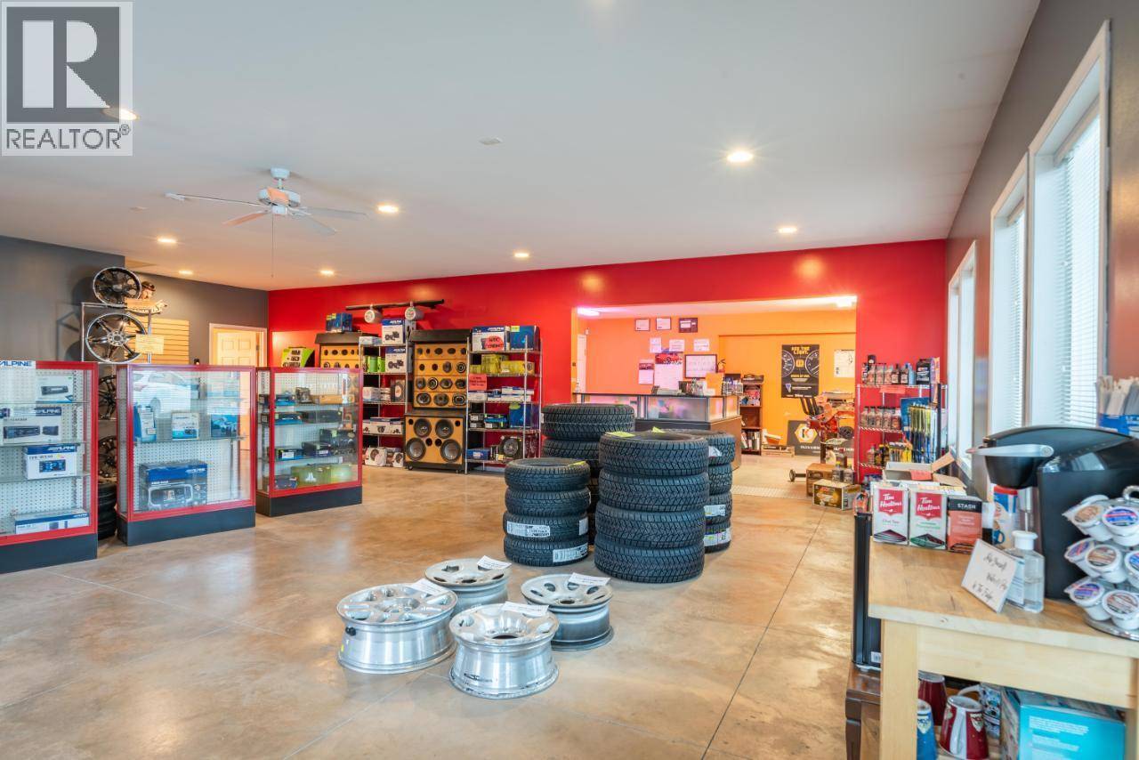 Christina Lake, BC V0H1E3,1700 Sandner Frontage Road